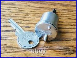 1920s LOCK CYLINDER withYALE KEY vtg early antique