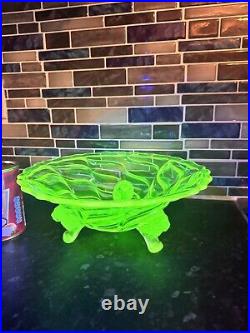 1930s Green uranium Glass Nelson Lion Bowl August Walther & Sohne Germany RARE 1930s Green uranium Glass Nelson Lion Bowl August Walther & Sohne Germany RARE
