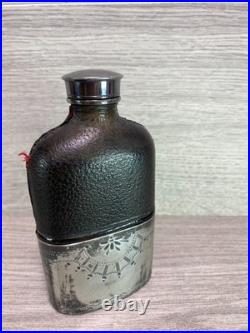A RARE ANTIQUE QUALITY GENTLEMANS HIP FLASK, SILVER PLATE & GLASS EARLY 1900's A RARE ANTIQUE QUALITY GENTLEMANS HIP FLASK, SILVER PLATE & GLASS EARLY 1900's