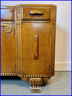 A Rare & Beautiful Antique Oak Carved 1930's Breakfront Sideboard. Early 20th C