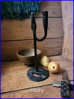 A Unusual Good Early Wrought Iron Rushlight Rushnip Primitive rare Welsh