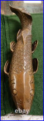 An Unusual & Rare Pair of Early 20th Century Japanese Bronze Koi Carp 29 cm