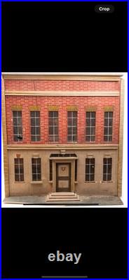 Antique Dolls House. A Rare Early 1800's Box Back Completely Original