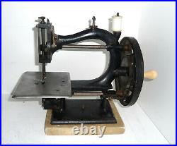 Antique R. M. WANZER & CO. Sewing machine EARLY Model A RARE needle shuttle