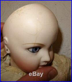 Antique Rare Bebe Early Period Jumeau Almond Eyes Size 1 (16,53 Inches)