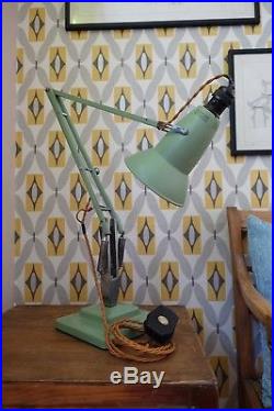 Beautiful 1930's Early Anglepoise with rare steel arms and small shade