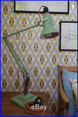 Beautiful 1930's Early Anglepoise with rare steel arms and small shade