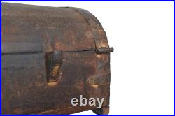 Early 18thc 1700 sm dome top box metal trim 5x4 colonial rare antique original Early 18thc 1700 sm dome top box metal trim 5x4 colonial rare antique original