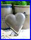 Early_Antique_Tin_Heart_7_Cake_Pan_w_Hanging_Hook_Rare_Domed_Top_01_wkmd