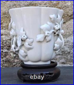 Extremely Rare Early 18th C Chantilly Soft Porcelain Lobed Beaker with Blossoms