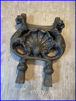 Kenrick, Very Rare Early Victorian Cast Iron Boot Scraper Kenrick, Very Rare Early Victorian Cast Iron Boot Scraper