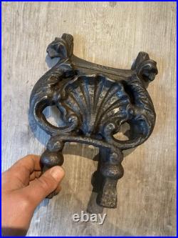 Kenrick, Very Rare Early Victorian Cast Iron Boot Scraper Kenrick, Very Rare Early Victorian Cast Iron Boot Scraper