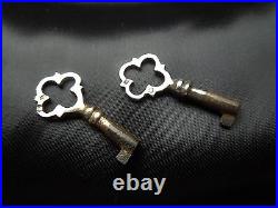 N233 Antique Silver Keys Rare Very Early See Descrip