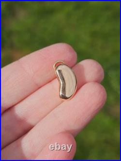 RARE ANTIQUE FIND 9ct Gold circa 1900 Lucky Kidney Bean charm 1 gram 1.84cm tall