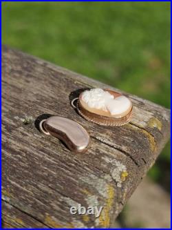 RARE ANTIQUE FIND 9ct Gold circa 1900 Lucky Kidney Bean charm 1 gram 1.84cm tall