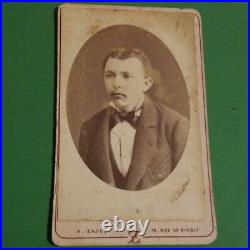 RARE ANTIQUE VERY EARLY 1856 DATED CDV PHOTO PARIS FRANCE STUDIO ID'd YOUNG MAN