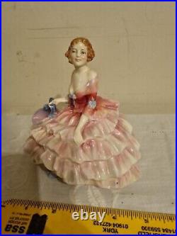 RARE ANTIQUE VINTAGE ROYAL DOULTON TILDY HN1576 Stamped 211331 See Photos RARE ANTIQUE VINTAGE ROYAL DOULTON TILDY HN1576 Stamped 211331 See Photos