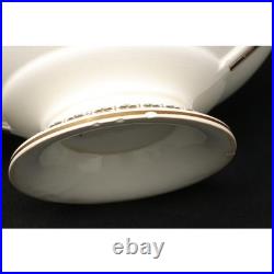 RARE ANTIQUE early 1800s Wedgwood creamware soup tureen, STUNNING rare pattern