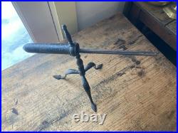 RARE! Antique primitive 1700s Early 1800s Three Leg Wrought Iron Goffering iron