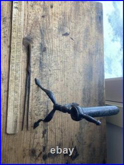 RARE! Antique primitive 1700s Early 1800s Three Leg Wrought Iron Goffering iron