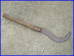 RARE OLD 18th C EARLY PRIMITIVE SICKLE SYTHE WROUGHT IRON BLADE WOOD HANDLE TOOL