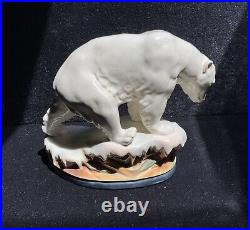 RARE Vintage MAJESTIC POLAR BEAR White Glazed Porcelain on a Rocky Mound c1920