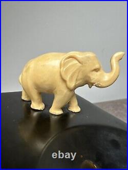 RARE antique bakelite Catalin ashtray, early 20th. Elephant figurine. 173grams