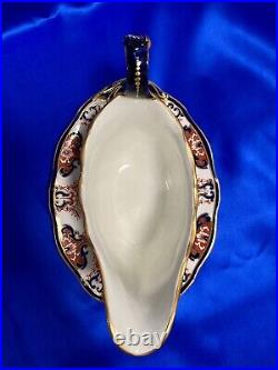 Rare ANTIQUE 1921 ROYAL CROWN DERBY 3973 GRAVY BOAT OnPlate 6 3/4 x 3 x 4 1/2 Rare ANTIQUE 1921 ROYAL CROWN DERBY 3973 GRAVY BOAT OnPlate 6 3/4 x 3 x 4 1/2