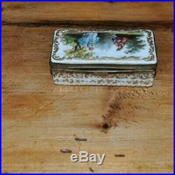 Rare Antique 18thc early Meissen enamel porcelain snuff box