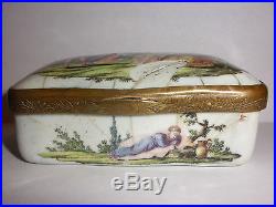 Rare Antique 18thc early Meissen enamel porcelain snuff box circa 1750`s