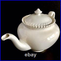 Rare Antique (1913) Johnson Brothers Old English China Teapot (10/26cm, 700g)