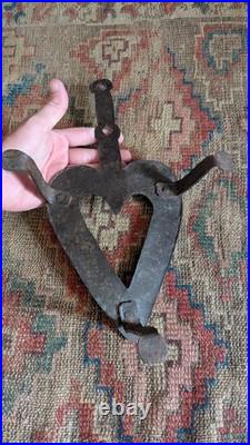 Rare Antique Early Primitive Metal Forged Iron Double Heart Trivet 13