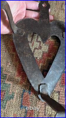 Rare Antique Early Primitive Metal Forged Iron Double Heart Trivet 13