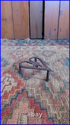 Rare Antique Early Primitive Metal Forged Iron Double Heart Trivet 5