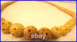 Rare Antique Hand Carved Bovine Necklace Early 1900s Graduated Beads 32