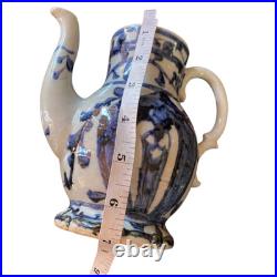 Rare Antique Qing dynasty late 17th early 18th Porcelain Blue White Teapot
