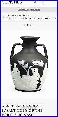 Rare Early 1800s Antique Basalt WEDGWOOD Portland Vase 5