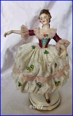 Rare Early Antique German Mueller VolkstedDresden Lace Lady Figurine OUTSTANDING