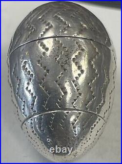 Rare Early Silver Egg Nutmeg Grater & Vinaigrette