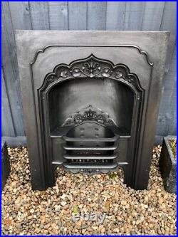 Rare Early Victorian Stunning Cast Iron Fireplace Insert. Circa 1850