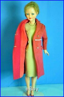Rare HTF Flirty-eyed early 1960s Italian fashion doll Sonia Ottolini Marked VGC