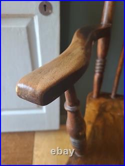 Rare Signed Early 19th Century Thames Valley Windsor Chair- Original Makers Mark