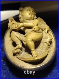 Rare Vintage Antique Early Victorian Silver Hand Craved Lava Putti Cufflinks