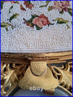 Rare & beautiful early 20thC Chinese embroidered handbag