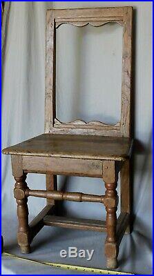 Rare early 18th william & mary oak side chair circa 1730 Quebec turned legs seat