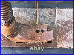 Rare vintage / antique Rare & Early E. S. Berg of Exeter table top sewing machine