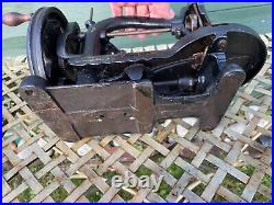 Rare vintage / antique Rare & Early E. S. Berg of Exeter table top sewing machine