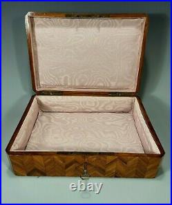 Very Fine Rare French France Marquetry Box with Mother of Pearl Inlays 19th c