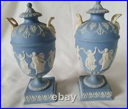 Very Rare Early Wedgwood Pair Of Classically Inspired Jasperware Vases Jars