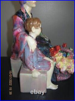 Very Rare Royal Doulton Little Mother Hn1399 Stunning 1930 Only